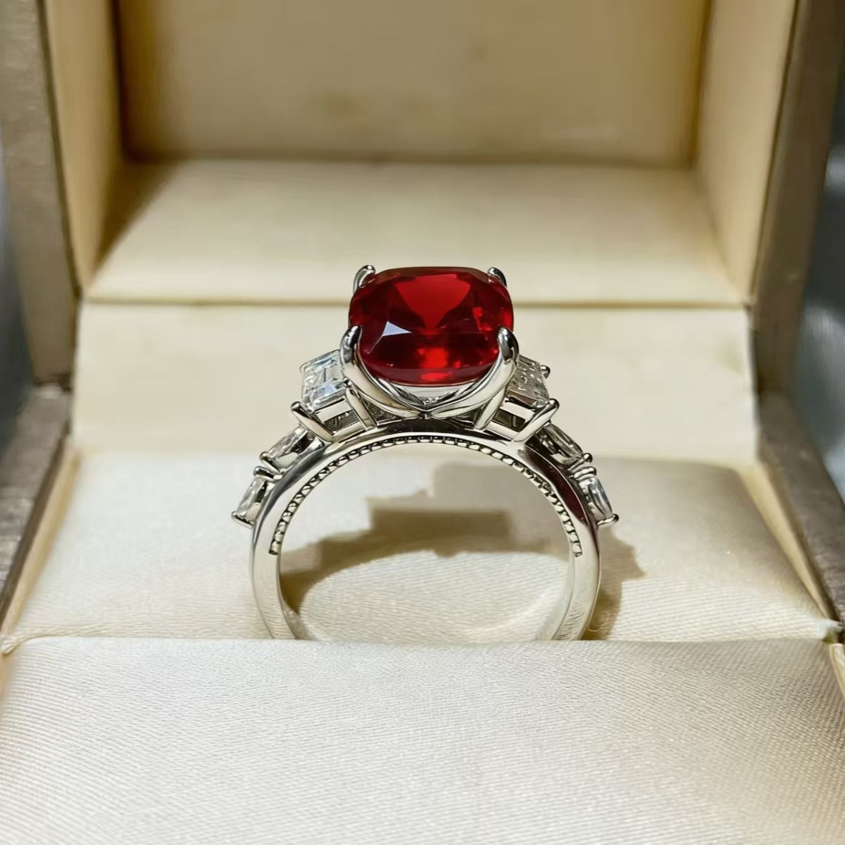 8c98469a-af7d-4df0-b5d2-47df65b6be2a-Max